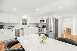 10 Garfield Ave, Woburn, MA 01801 - Photo 11