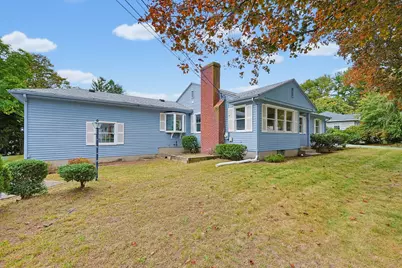 16 Westmont Cir, Shrewsbury, MA 01545 - Photo 3
