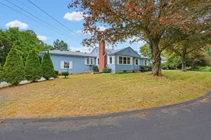 16 Westmont Cir, Shrewsbury, MA 01545 - Photo 5