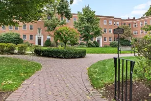 46 Browne St, Brookline, MA 02446 - Photo 17