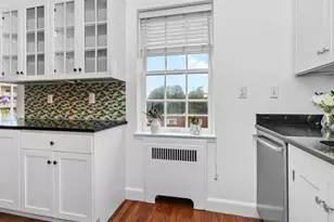 46 Browne St, Brookline, MA 02446 - Photo 11
