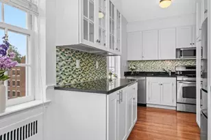 46 Browne St, Brookline, MA 02446 - Photo 3