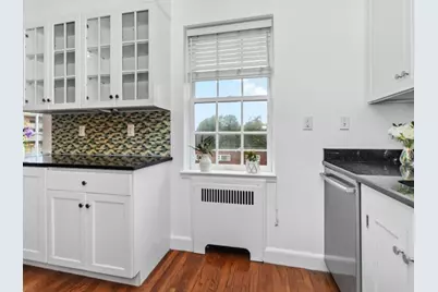 46 Browne St #5, Brookline, MA 02446 - Photo 9