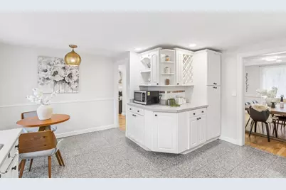 17 Woodhaven Rd, Newton, MA 02468 - Photo 9