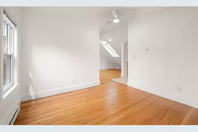 14 Notre Dame Ave #C, Cambridge, MA 02140 - Photo 5