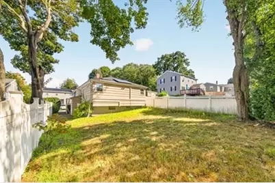 33 Fairchild Ave, Saugus, MA 01906 - Photo 29