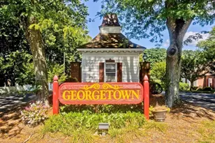 38 Yorktown Dr, Springfield, MA 01108 - Photo 1
