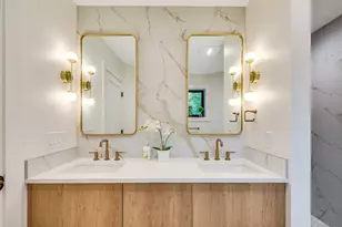 114 Franklin St, Brookline, MA 02445 - Photo 9