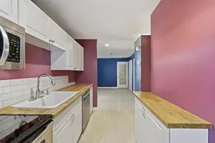 9 Walnut St, Northampton, MA 01060 - Photo 13