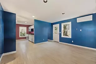 9 Walnut St, Northampton, MA 01060 - Photo 7