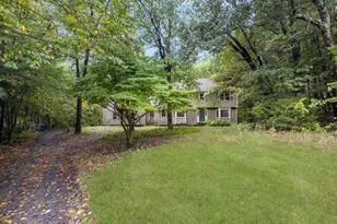 16 Wildwood Cir, Millville, MA 01529 - Photo 3