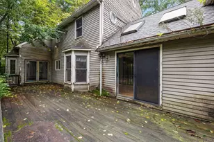 16 Wildwood Cir, Millville, MA 01529 - Photo 9