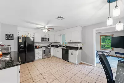 131 Beacon Hill Rd, West Springfield, MA 01089 - Photo 5
