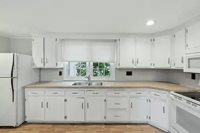 4052 Main St, Palmer, MA 01079 - Photo 7