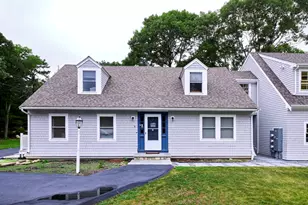 4 Edgerton Dr, Falmouth, MA 02556 - Photo 3