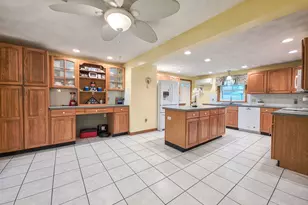130 St Claire St, Braintree, MA 02184 - Photo 17