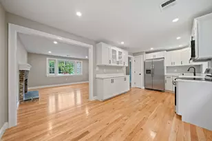 3 Taylor Point Rd, Pembroke, MA 02359 - Photo 9