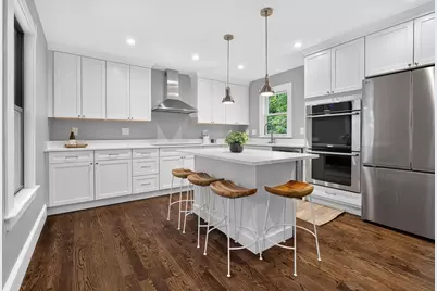 122 Winn St, Woburn, MA 01801 - Photo 1