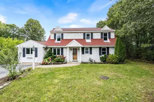 9 E Harbor Cir, Falmouth, MA 02536 - Photo 1