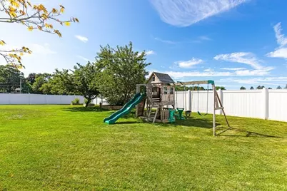 18 Blue Grass Circle, Taunton, MA 02780 - Photo 35