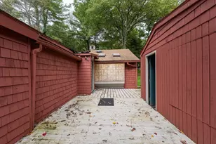 13 Walker Rd, Wales, MA 01081 - Photo 11