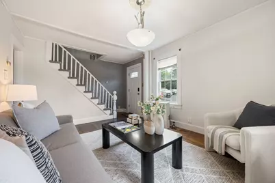 8 Pulaski St, Peabody, MA 01960 - Photo 3