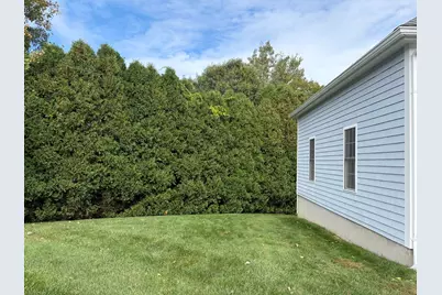 12 Longview Dr, Kingston, MA 02364 - Photo 3