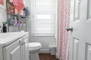 17 Spring St, Chicopee, MA 01013 - Photo 17