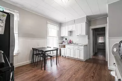 17 Spring St, Chicopee, MA 01013 - Photo 7