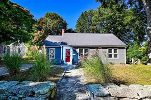 14 Amvets Ave, Falmouth, MA 02540 - Photo 1