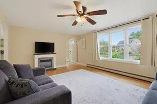124 Haywood Dr, East Brookfield, MA 01515 - Photo 7