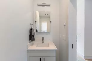 9 Jackson St, Cambridge, MA 02140 - Photo 13