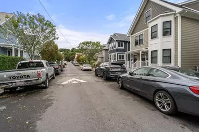 40 Murray Hill Rd. #3, Boston, MA 02131 - Photo 11