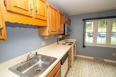 78 Laurelwood Dr #78, Hopedale, MA 01747 - Photo 7