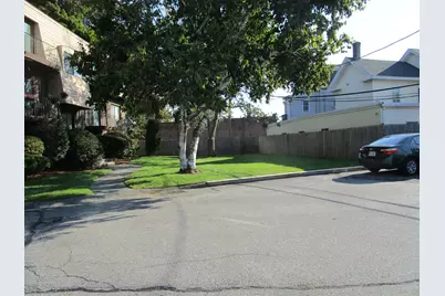 26 Chestnut Street #16, Wakefield, MA 01880 - Photo 3
