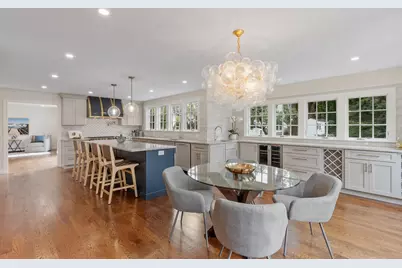 126 Lawrence Road, Medford, MA 02155 - Photo 3