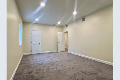 18 Liberty St #1, Wilmington, MA 01887 - Photo 7