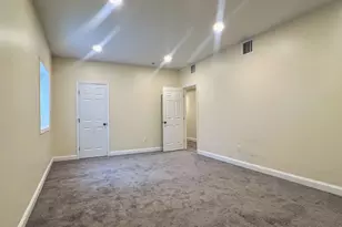 18 Liberty St, Wilmington, MA 01887 - Photo 7
