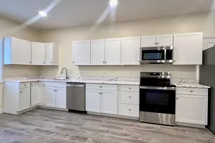18 Liberty St, Wilmington, MA 01887 - Photo 3