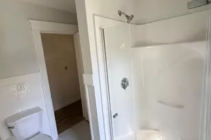 8 Elton St, Worcester, MA 01604 - Photo 25