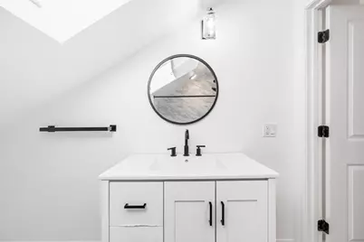 1-3 Howard Pl #B, Boston, MA 02125 - Photo 9