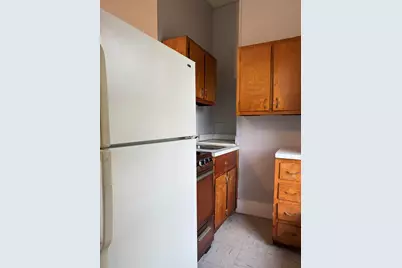 187 Brightman St #2W, Fall River, MA 02720 - Photo 3