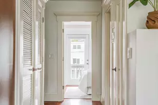 528 E 7th St, Boston, MA 02127 - Photo 13