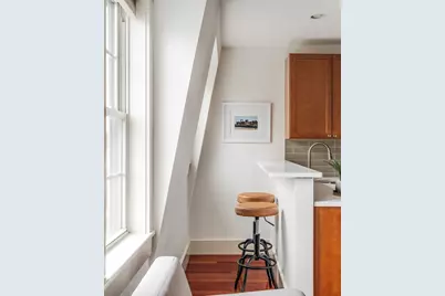 528 E 7th Street #3, Boston, MA 02127 - Photo 7