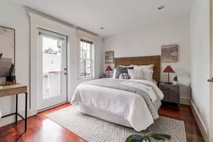 528 E 7th St, Boston, MA 02127 - Photo 9