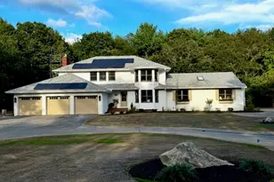 316 Walnut Plain Rd, Rochester, MA 02770 - Photo 1