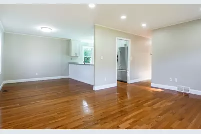 39 Ruby Ct, Dartmouth, MA 02747 - Photo 3