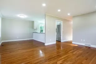 39 Ruby Ct, Dartmouth, MA 02747 - Photo 3