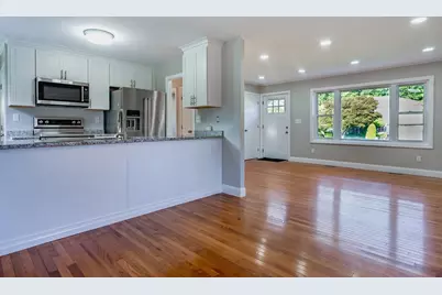 39 Ruby Ct, Dartmouth, MA 02747 - Photo 7