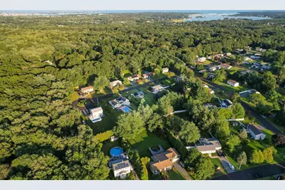 39 Ruby Ct, Dartmouth, MA 02747 - Photo 35